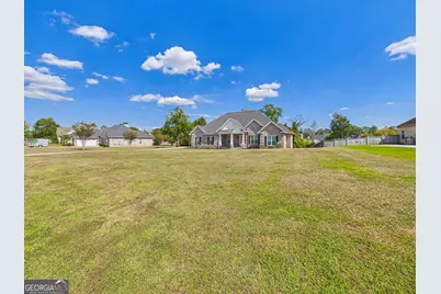 207 Yale Circle, Bonaire, GA 31005 - Photo 3