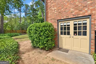 5741 Wolf Laurel Ln SW, Lilburn, GA 30047 - Photo 51
