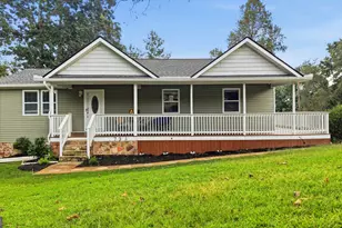 734 Crestridge Dr, Rossville, GA 30741 - Photo 1