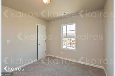 215 Hawthorn Trail, Macon, GA 31210 - Photo 9