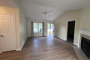 31 Oak St, Newnan, GA 30263 - Photo 5