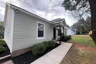 31 Oak St, Newnan, GA 30263 - Photo 3