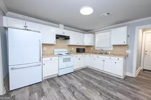53 E Jones St, Newnan, GA 30263 - Photo 7