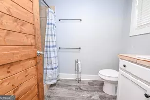 53 E Jones St, Newnan, GA 30263 - Photo 21