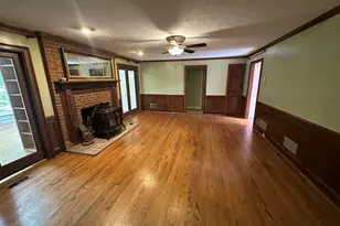 5820 Wyndemere Ln, Stone Mountain, GA 30087 - Photo 11