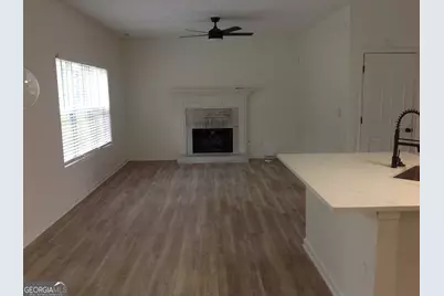 732 Sterling Court, Riverdale, GA 30274 - Photo 3