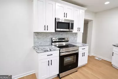 2499 Sylvan Road, East Point, GA 30344 - Photo 9