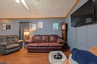 594 Neal Rd, Commerce, GA 30530 - Photo 11