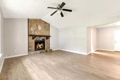 800 Durham Crossing, Stone Mountain, GA 30083 - Photo 3