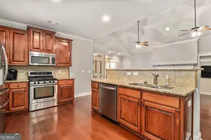 180 Greenview Dr, Newnan, GA 30265 - Photo 9
