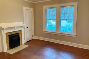 304 Forsyth St, Barnesville, GA 30204 - Photo 9
