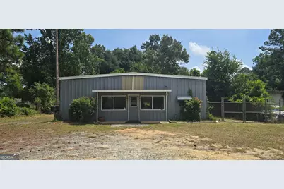 307 Saxon Street, Dublin, GA 31021 - Photo 1