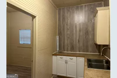 245 Atlanta Street, Barnesville, GA 30204 - Photo 7