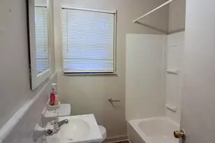 4260 Dellwood Dr, Macon, GA 31204 - Photo 9
