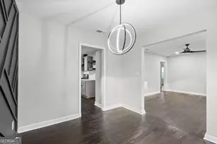 2533 Plantation Dr, East Point, GA 30344 - Photo 11