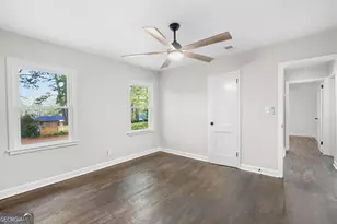 2533 Plantation Dr, East Point, GA 30344 - Photo 15