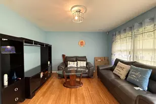 5941 Pinecreek Rd, Forest Park, GA 30297 - Photo 7