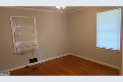 632 Pineridge Drive, Forest Park, GA 30297 - Photo 11
