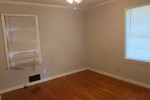 632 Pineridge Dr, Forest Park, GA 30297 - Photo 11