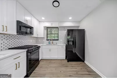 842 Brandy Oaks Lane, Stone Mountain, GA 30088 - Photo 11