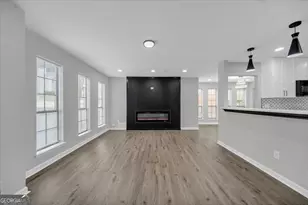 842 Brandy Oaks Ln, Stone Mountain, GA 30088 - Photo 7