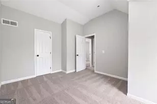 5356 Biffle Rd, Stone Mountain, GA 30088 - Photo 5