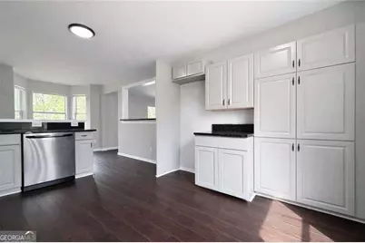 5356 Biffle Road, Stone Mountain, GA 30088 - Photo 11