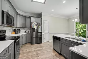 3330 Forrest Bend Ln, Snellville, GA 30039 - Photo 13