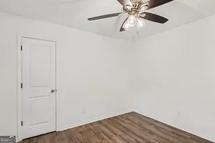 8984 Bentwood Ln, Riverdale, GA 30274 - Photo 15