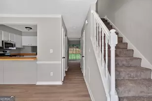791 Heritage Oaks Dr, Stone Mountain, GA 30088 - Photo 3
