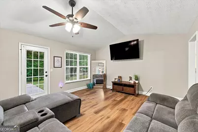 532 Dixie Red Avenue, Jefferson, GA 30549 - Photo 9