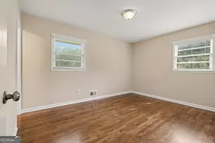 2541 Burton Cir, Morrow, GA 30260 - Photo 19