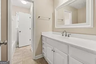 2541 Burton Cir, Morrow, GA 30260 - Photo 25