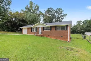 2541 Burton Cir, Morrow, GA 30260 - Photo 5