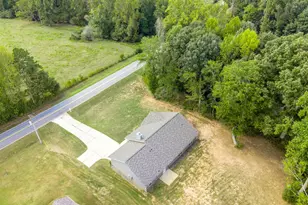 1374 Hardigree Rd, Winder, GA 30680 - Photo 3