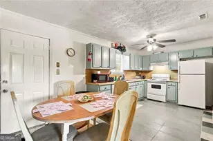 1150 Crystal Lake Rd, Atlanta, GA 30349 - Photo 7