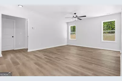 1066 Oglesby Boulevard #6, Elberton, GA 30635 - Photo 13