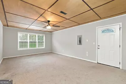 3852 Valley Creek Drive, Flowery Branch, GA 30542 - Photo 7