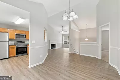 3852 Valley Creek Drive, Flowery Branch, GA 30542 - Photo 9