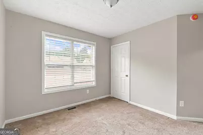 3852 Valley Creek Drive, Flowery Branch, GA 30542 - Photo 19