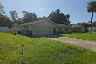 1052 Somerset St, Port Charlotte, FL 33952 - Photo 3