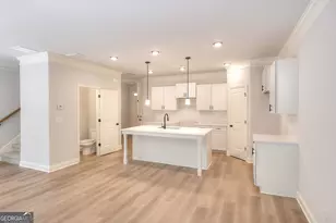47 Crest Dr, Hartwell, GA 30643 - Photo 5
