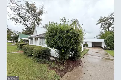 25 E First Ave, Hazlehurst, GA 31539 - Photo 3