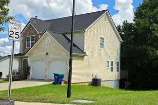 5749 Village Loop, Fairburn, GA 30213 - Photo 3