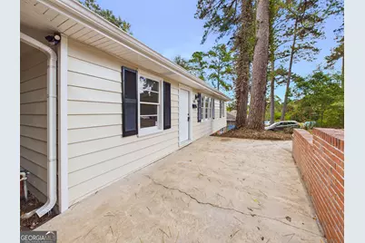 588 Rogers Drive, Macon, GA 31204 - Photo 7