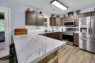 126 Robin Hood Road, Covington, GA 30014 - Photo 7