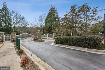 1972 Cobblestone Circle NE, Atlanta, GA 30319 - Photo 33