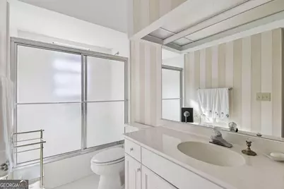 4274 Wieuca Overlook NE, Atlanta, GA 30342 - Photo 23