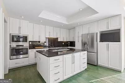 4274 Wieuca Overlook NE, Atlanta, GA 30342 - Photo 9