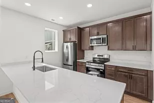 906 S Hamilton St, Dalton, GA 30721 - Photo 9